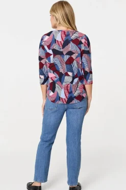Abstract Print 3/4 Sleeve Curve Hem Top
