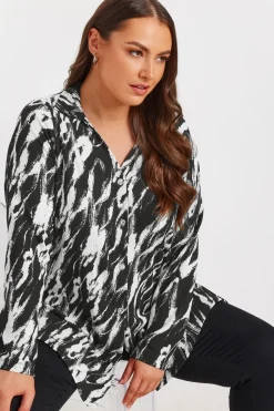 Abstract Print Textured Shirt