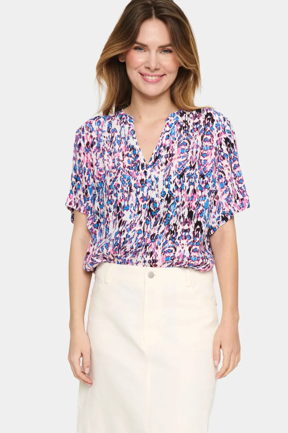 Agnes Short Sleeve V-notch Neck Blouse-