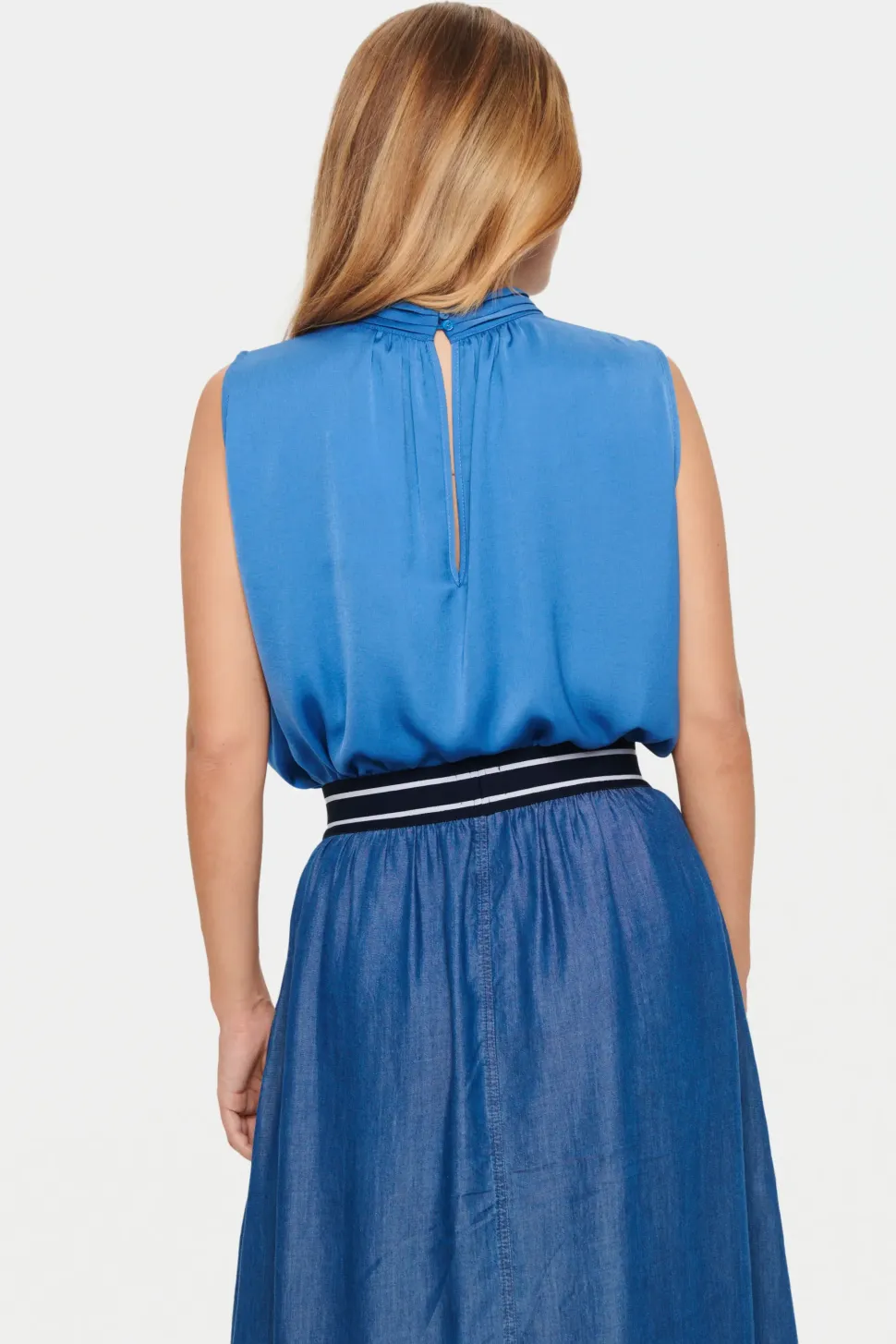 Aileen Sleeveless Blouse-