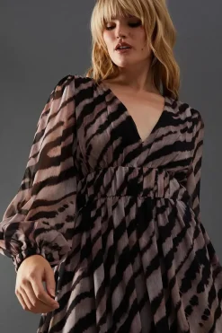 Animal Chiffon Plunge Neck Balloon Sleeve Maxi Dress