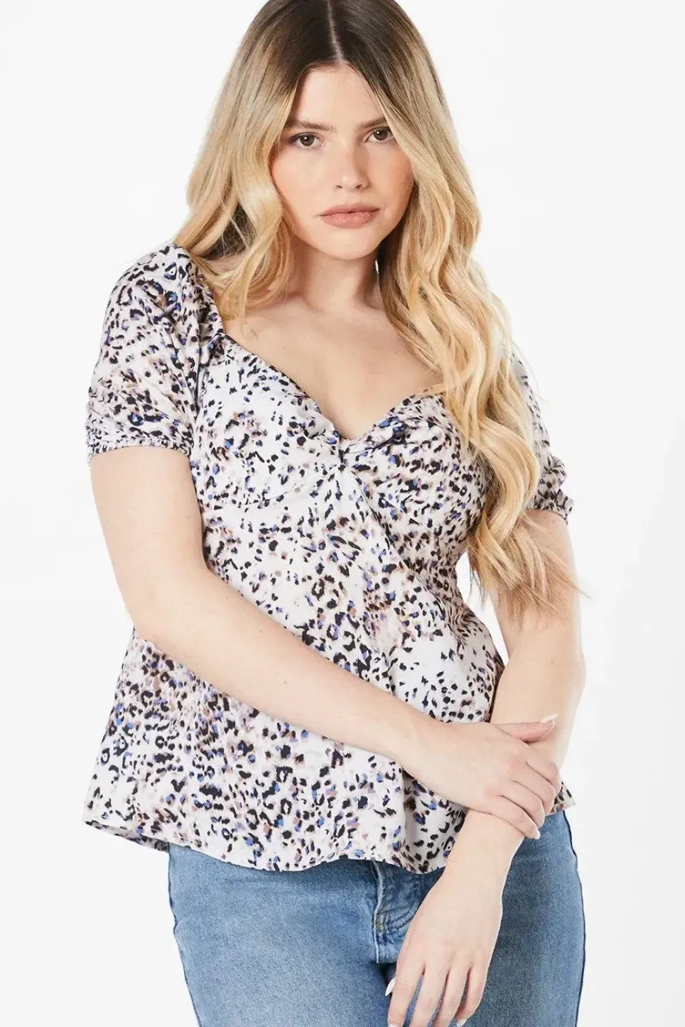 Animal Print Knot Front Puff Sleeve Top