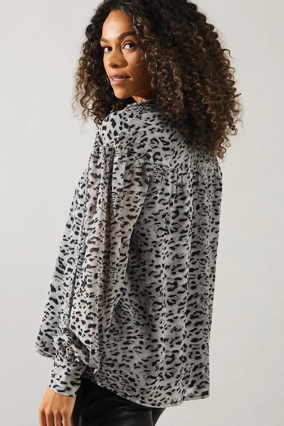 Animal Print Pussybow Blouse
