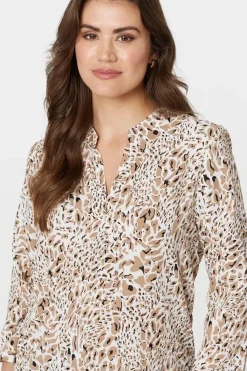 Animal Print 3/4 Sleeve V-Neck Blouse