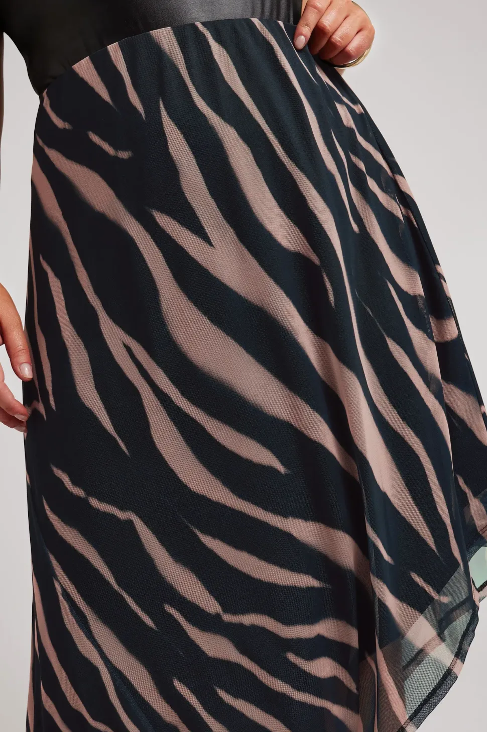 Asymmetric Mesh Skirt