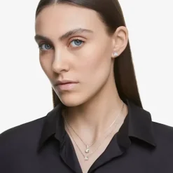 Attract Square Stud Earrings 5430365