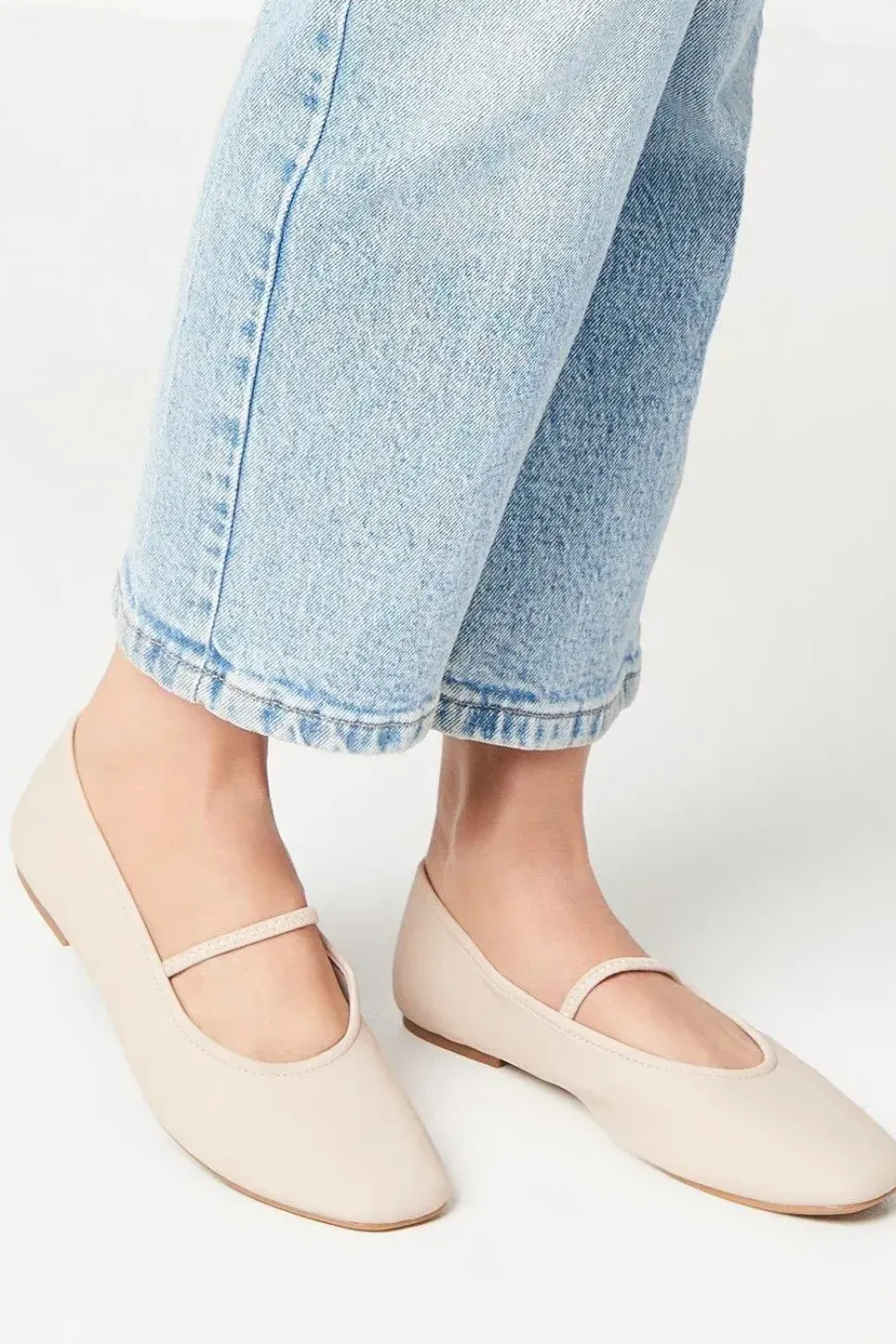 Belarus Elastic Strap Soft Square Toe Ballet Pumps