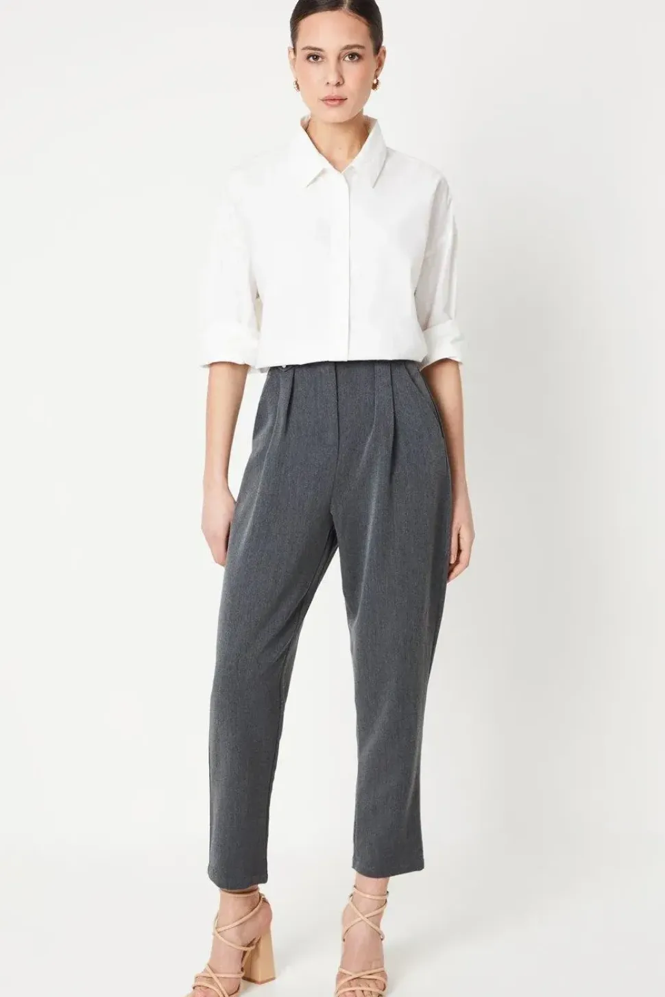 Belt Loop Tapered Trousers