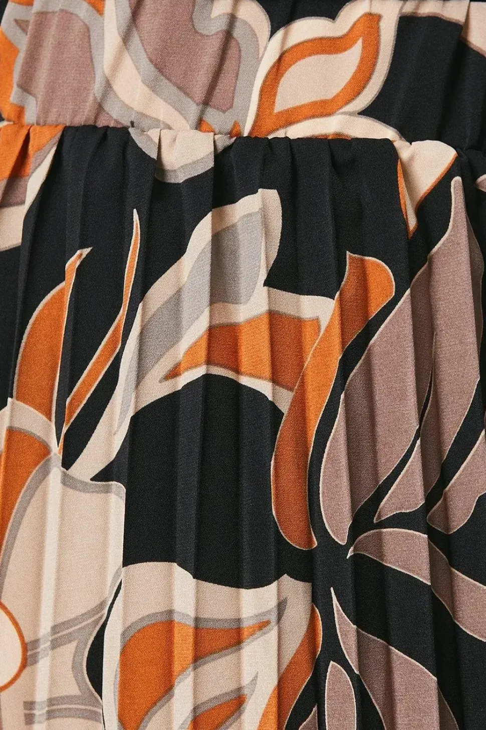 Black Abstract Print Pleated Skirt