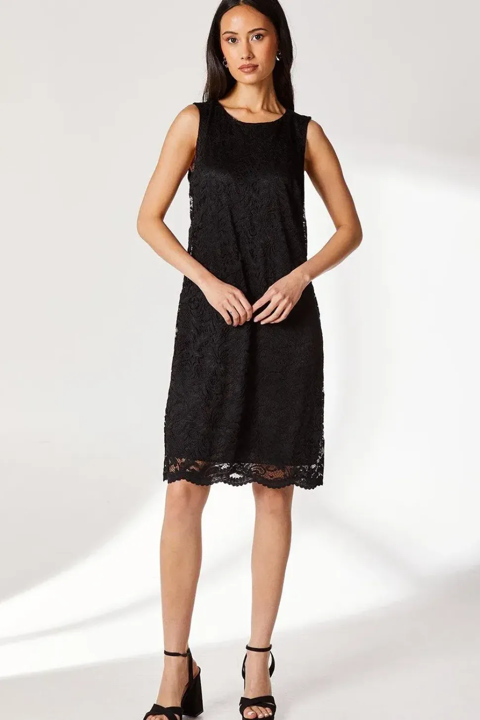 Black Sleeveless Lace Dress
