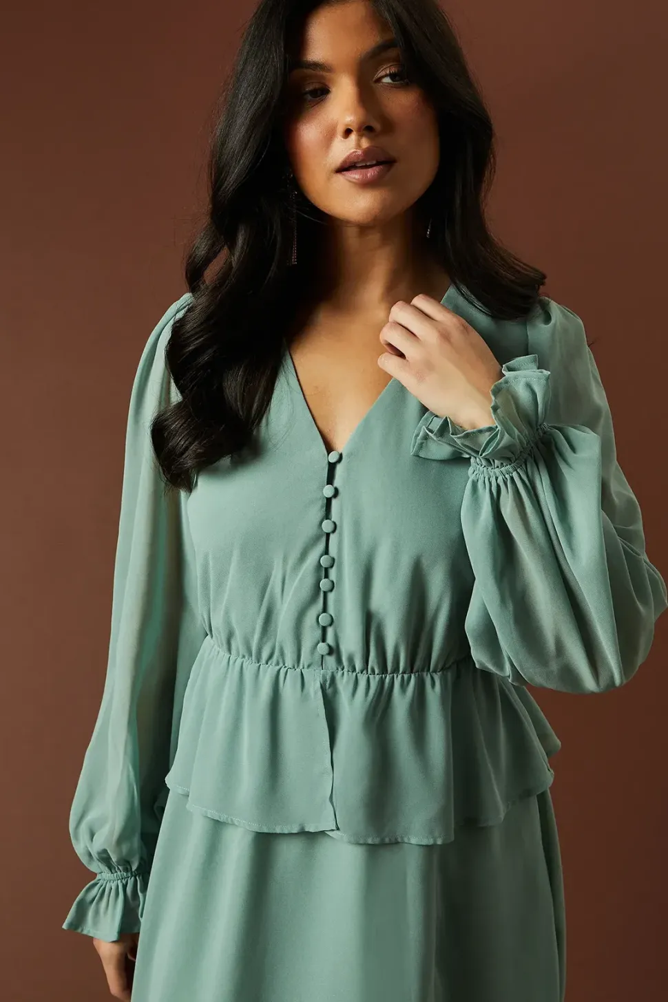 Buttoned Peplum Hem Maxi Dress