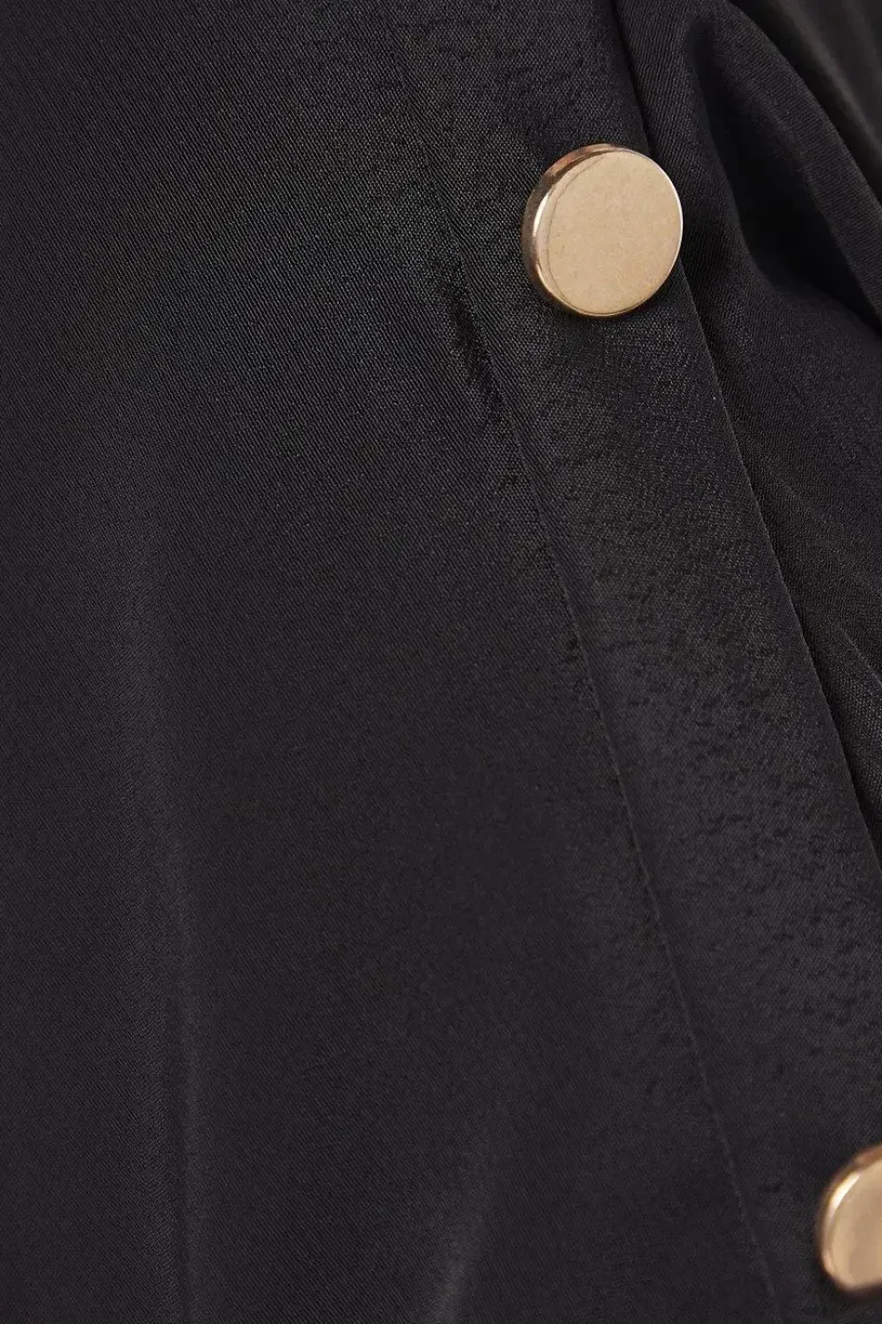 Button Shoulder Roll Sleeve