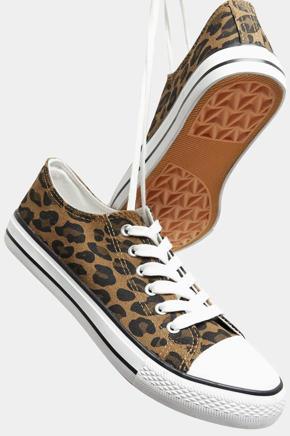 Canvas Low Trainers