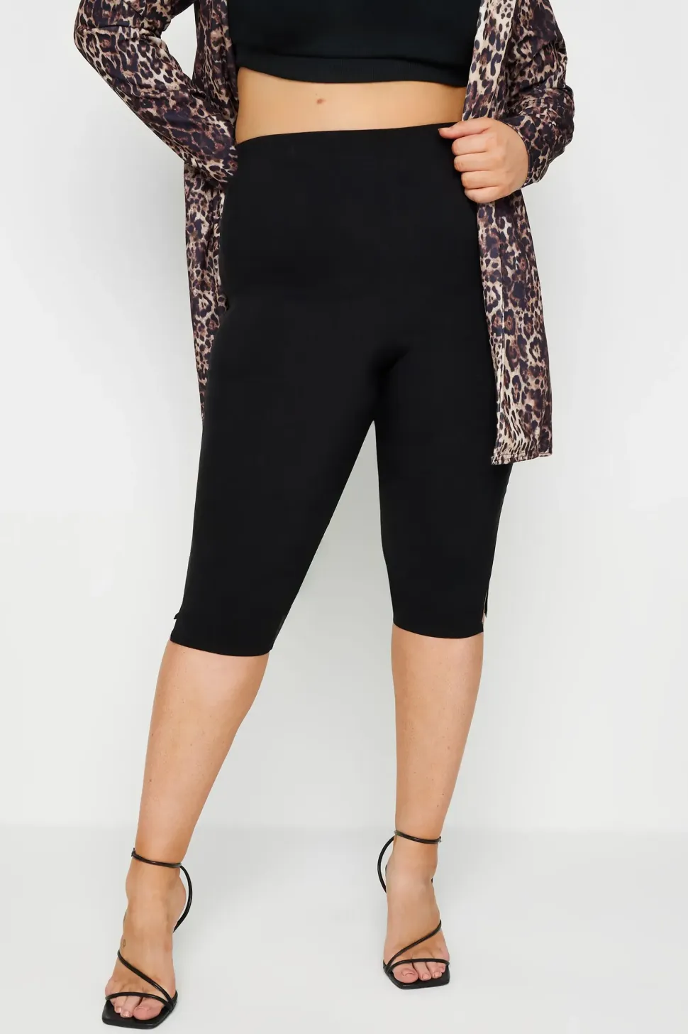 Capri Cropped Trousers