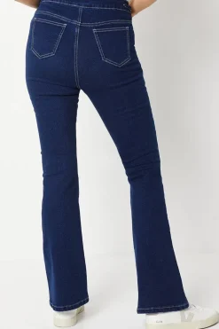 Chain Detail Kickflare Jean