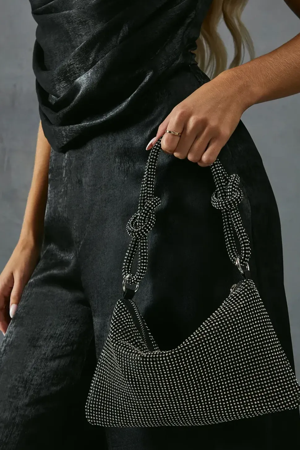 Chainmail Knot Detail Shoulder Bag