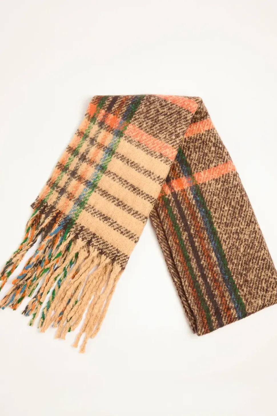 Checked Fluffy Scarf