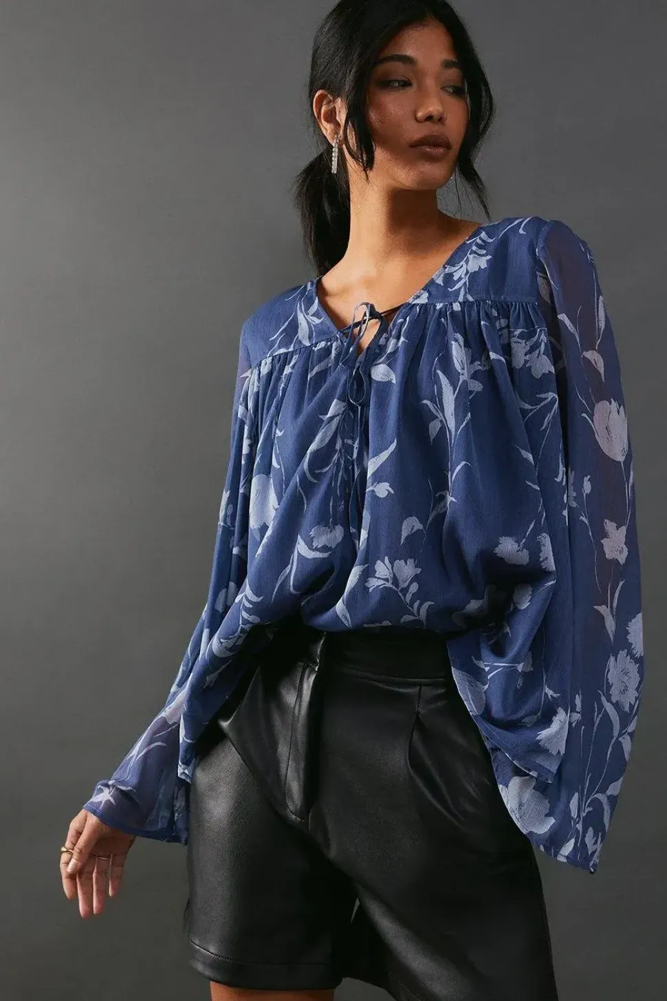 Chiffon Flounce Volume Sleeve Smock Top