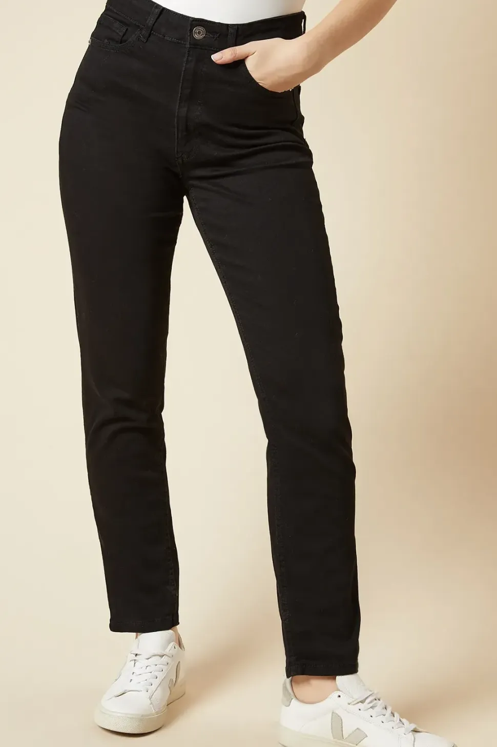 Comfort Stretch Slim Mom Jean