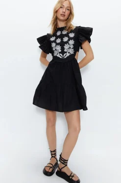 Contrast Embroidery Floral Mini Tunic Dress