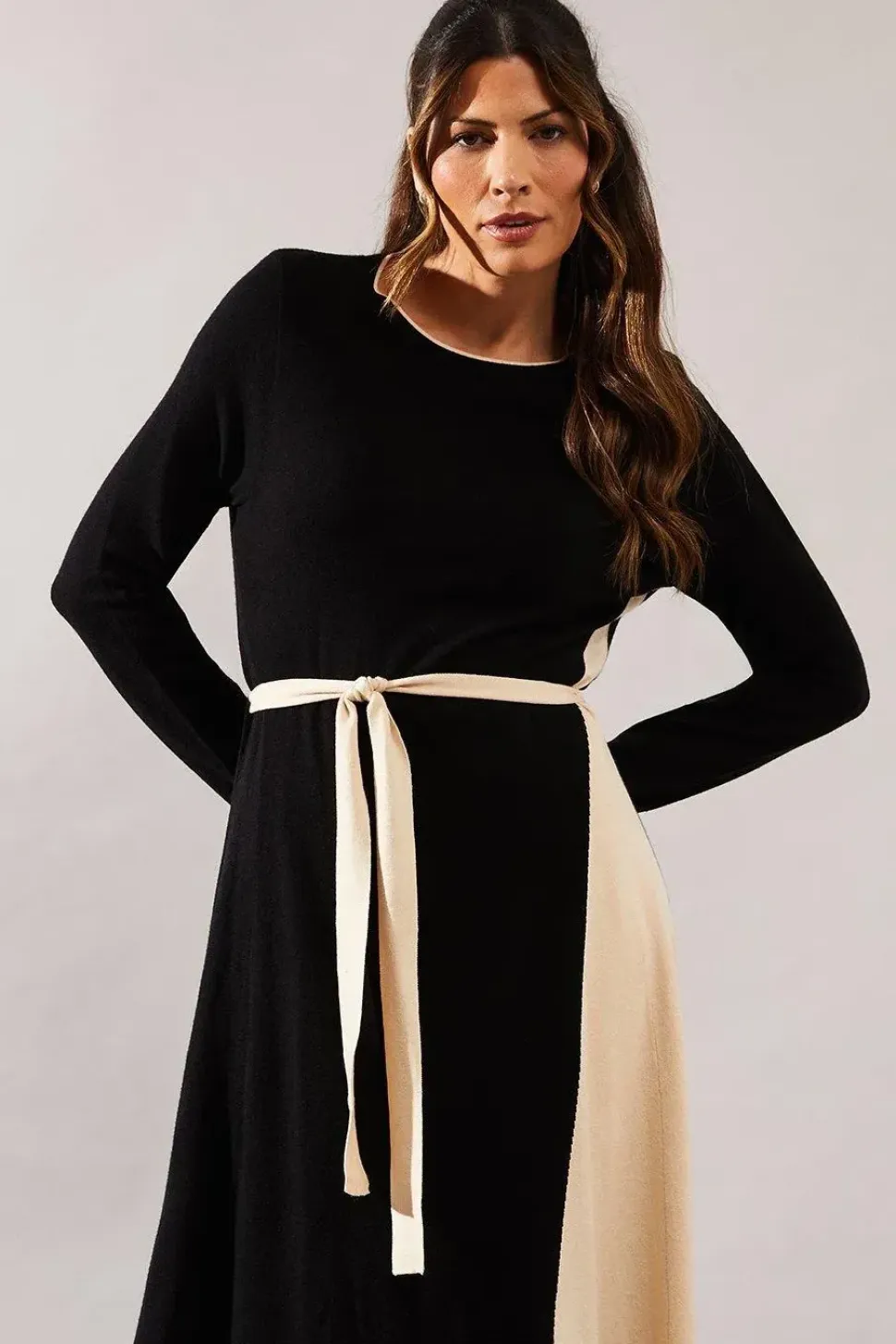 Contrast Tie Waist Knitted Midi Dress