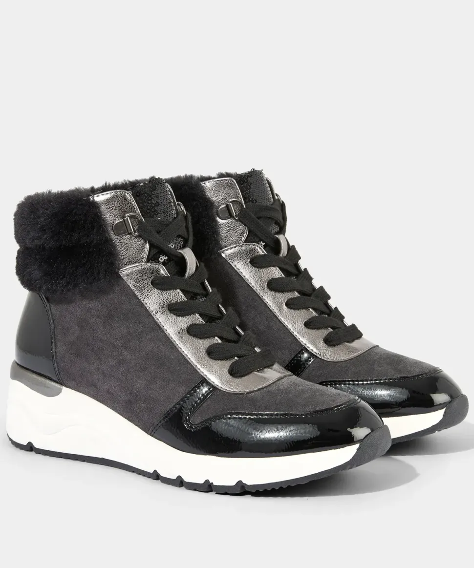 Cosy Faux Fur Trim Trainer Boots