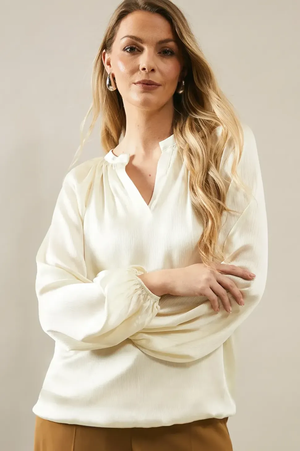 Crinkle Satin Balloon Sleeve Blouse