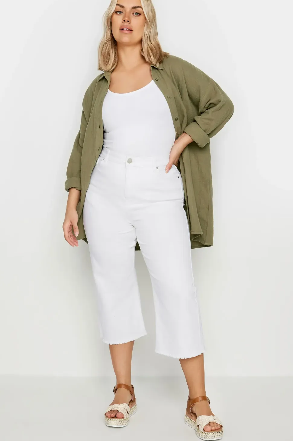 Cropped Wide Leg Jeans