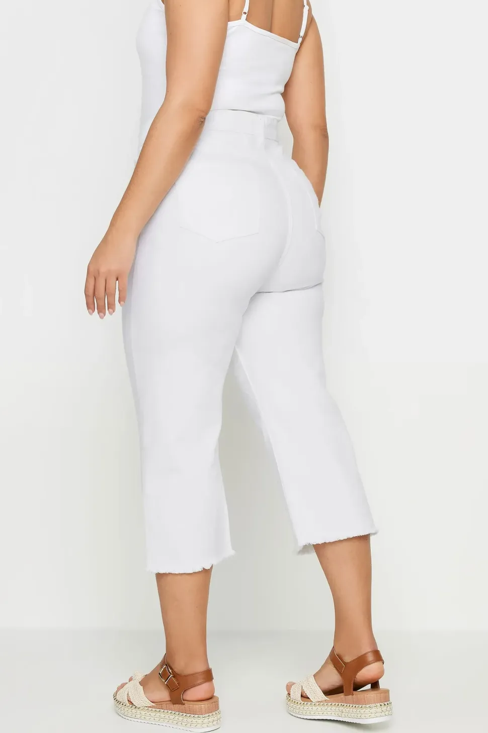 Cropped Wide Leg Jeans