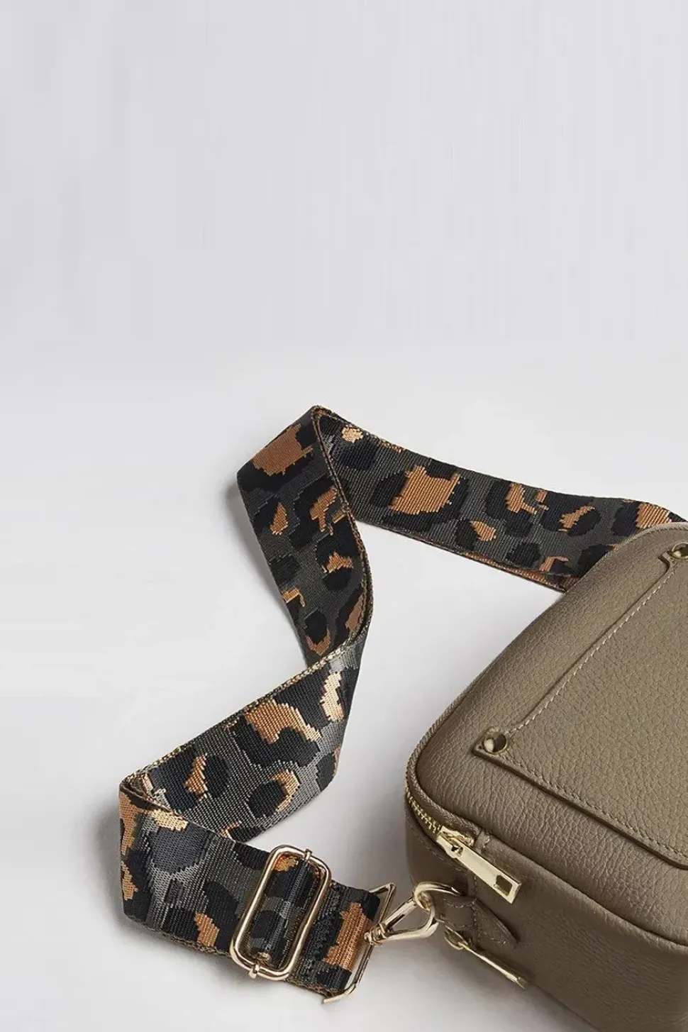 Crossbody Bag with Dark Leopard Strap