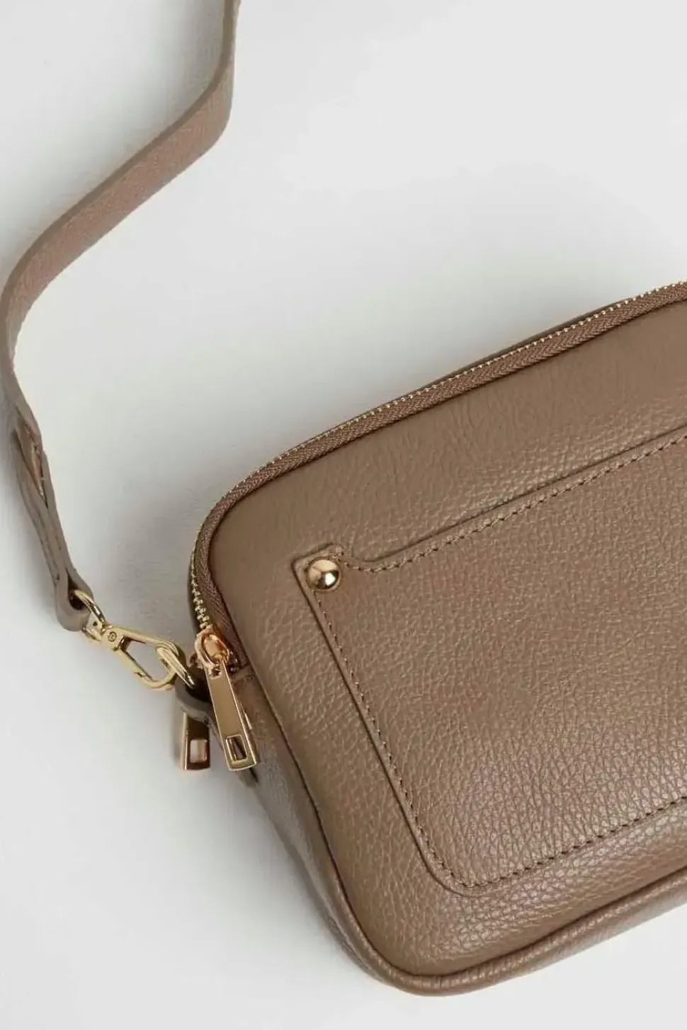 Crossbody Bag with Dark Leopard Strap