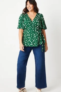 Curve Abstract Tie Wrap Top