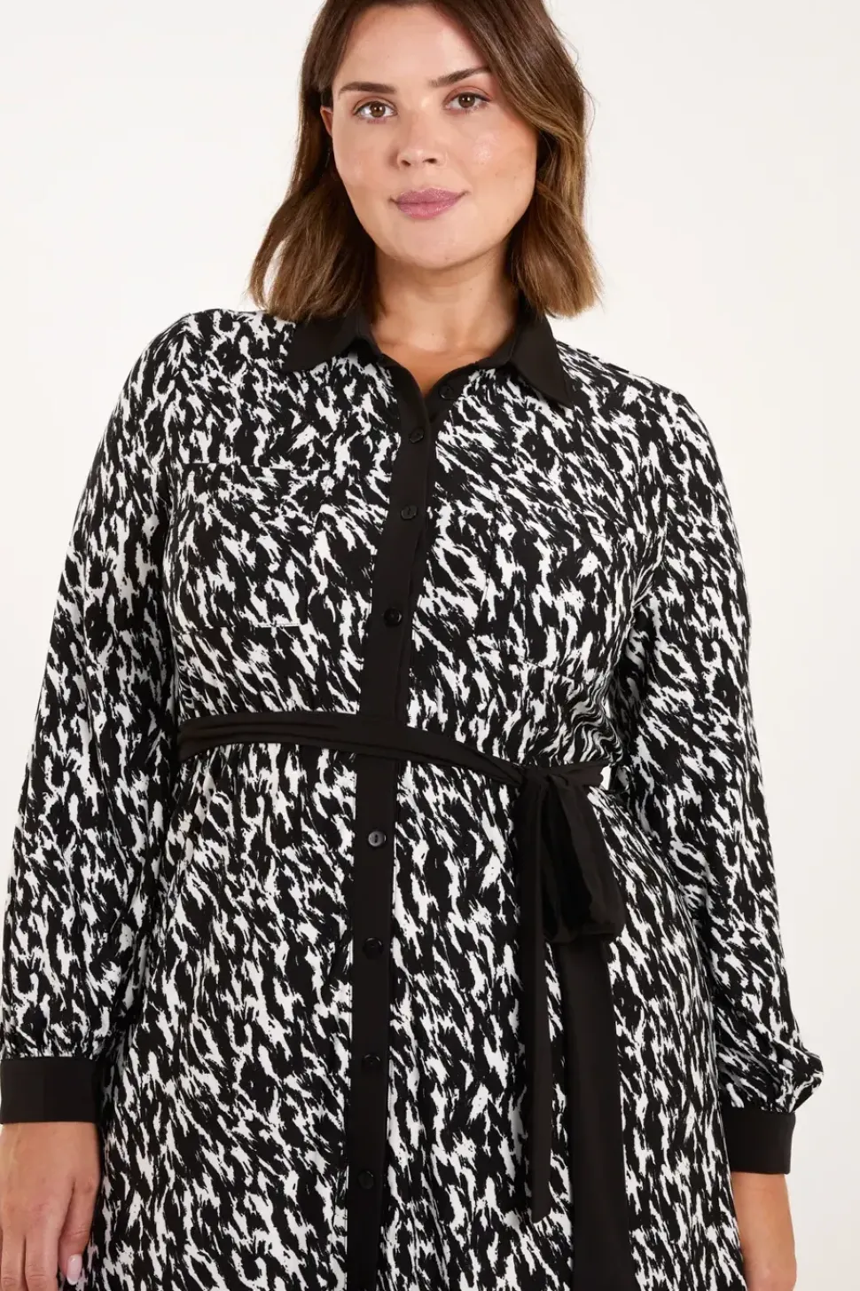 Curve Constrast Belted Midi Shirt Dress