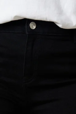 Curve Flare Jean