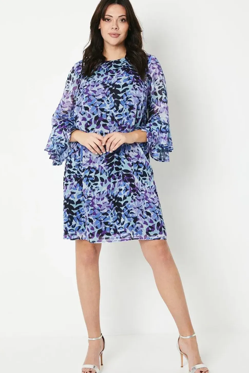 Curve Flute Sleeve Leaf Shift Dress
