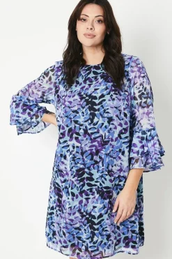 Curve Flute Sleeve Leaf Shift Dress