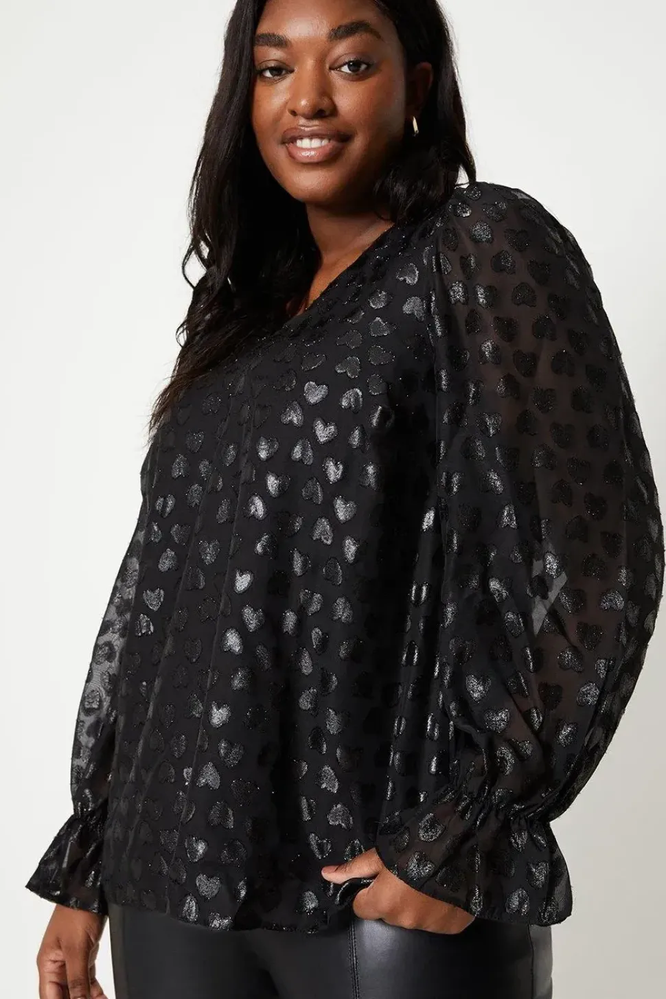 Curve Heart Chiffon Long Sleeve Blouse