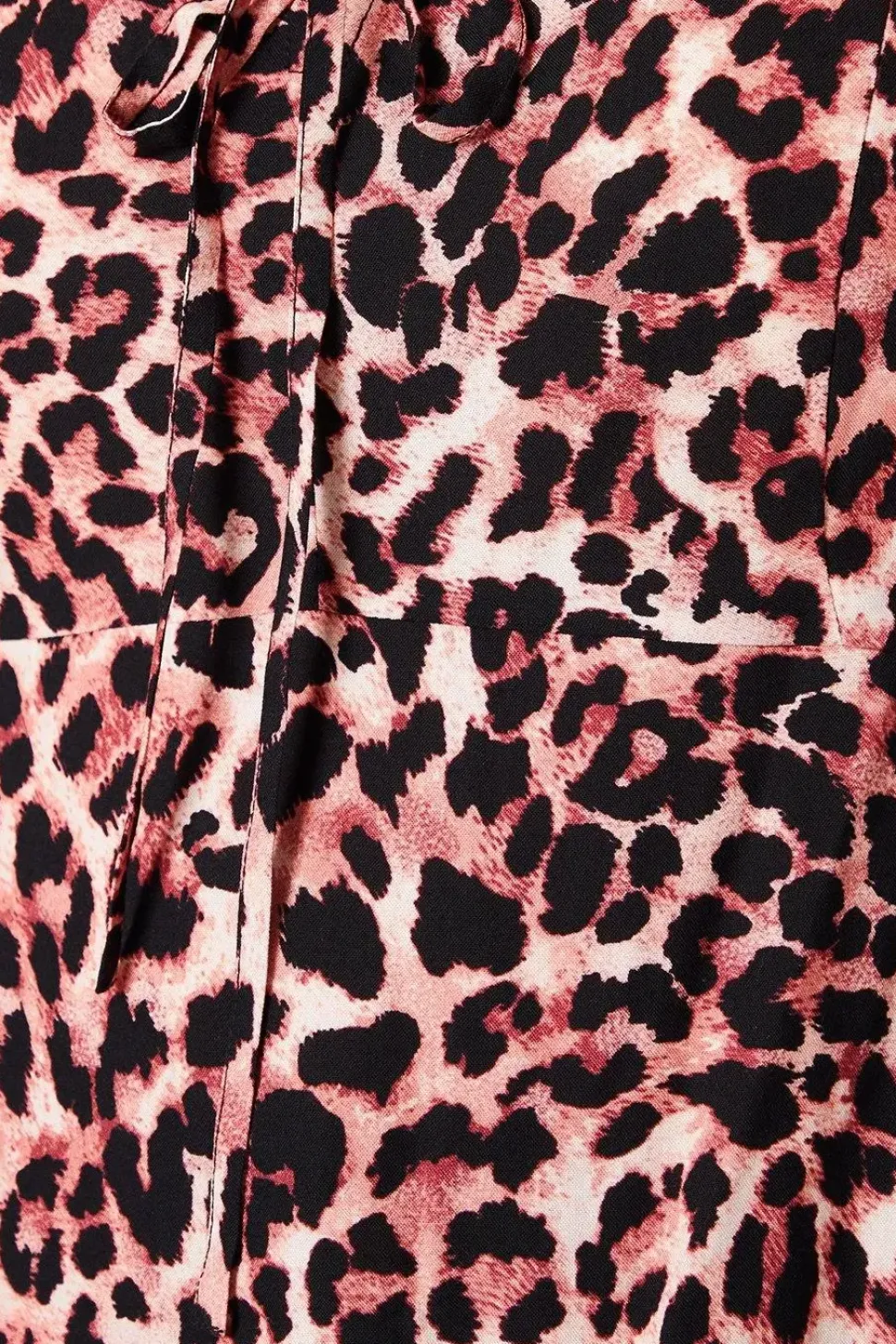 Curve Leopard Tie Front Top