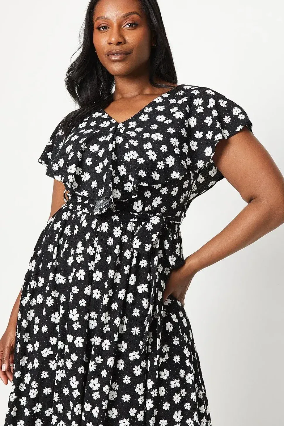 Curve Mono Ditsy Ruffle Midi Dress