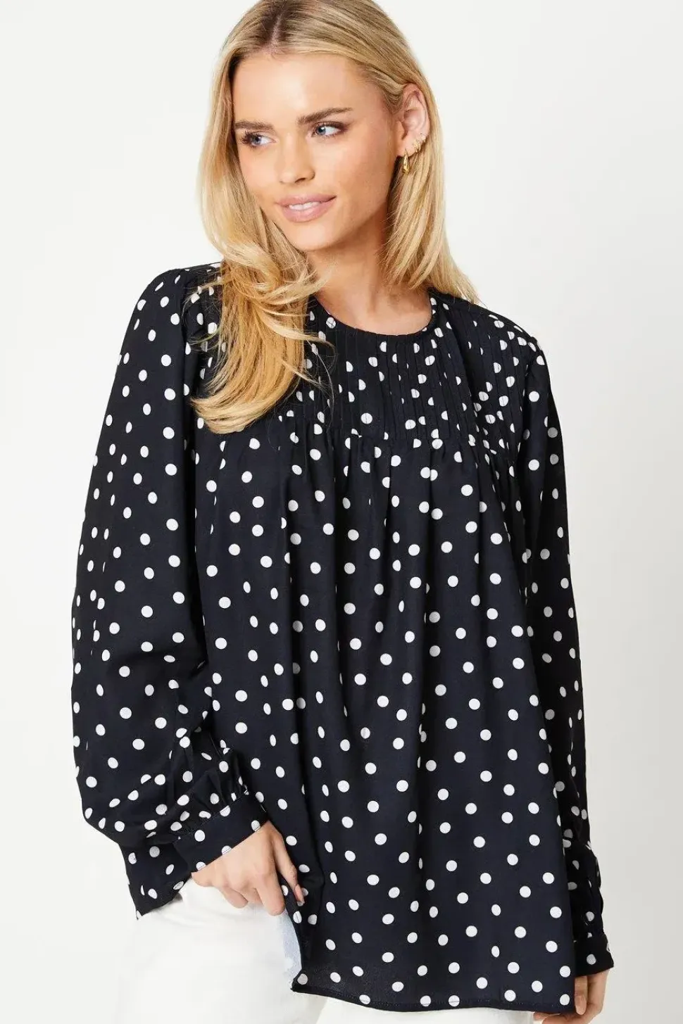 Curve Spot Pleat Yoke Long Sleeve Blouse