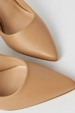 Dash Pointed Toe Court Shoes