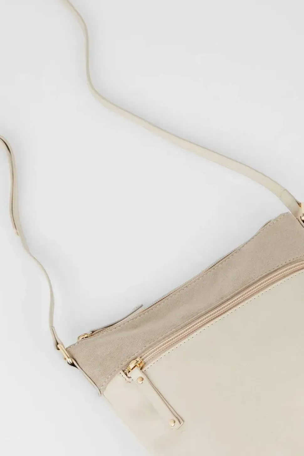 Delia Cross Body Bag