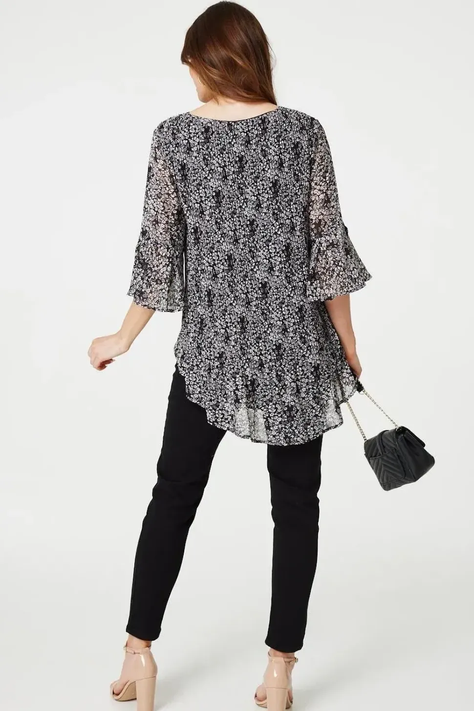 Ditsy Floral Flare Sleeve Curve Hem Blouse