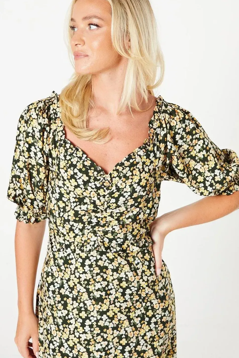 Ditsy Puff Sleeve Ruched Font Midi Dress