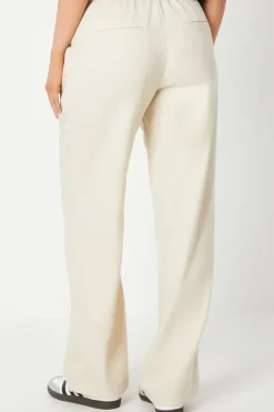 Drapey Wide Leg Relaxed Trouser
