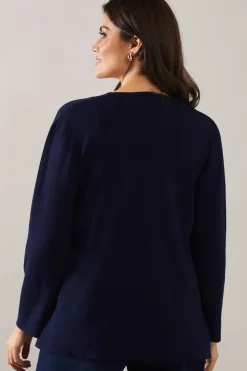 Edge to edge knitted cardigan