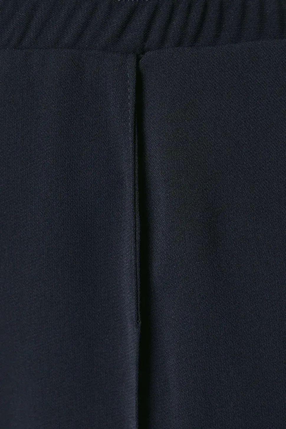Elasticated Waist Pintuck Detail Tapered Trouser