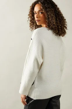 Embroidered Batwing Knitted Top