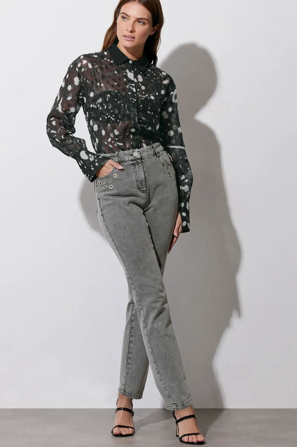 Eyelet Stud Boyfriend Jeans