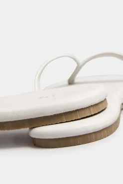 Flat Toe Thong Salndals In Standard Fit